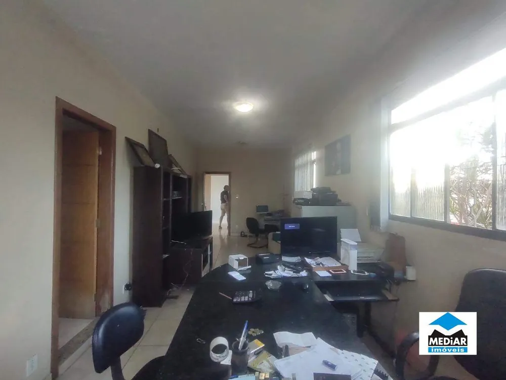 Casa, 5 quartos, 240 m² - Foto 16