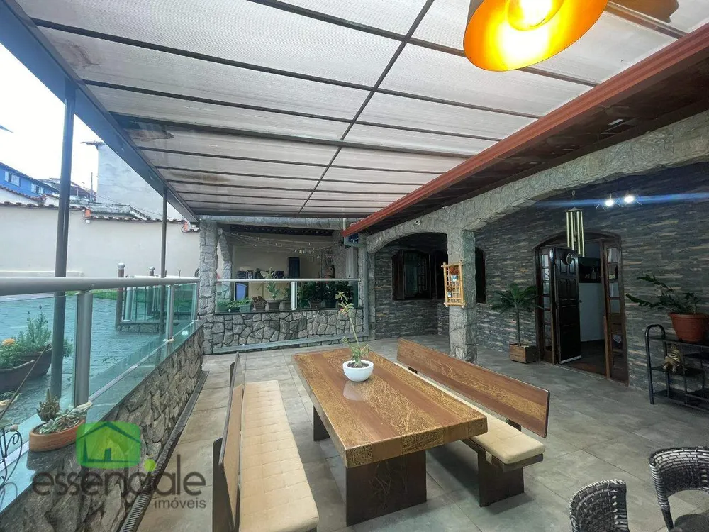 Casa, 3 quartos, 200 m² - Foto 2