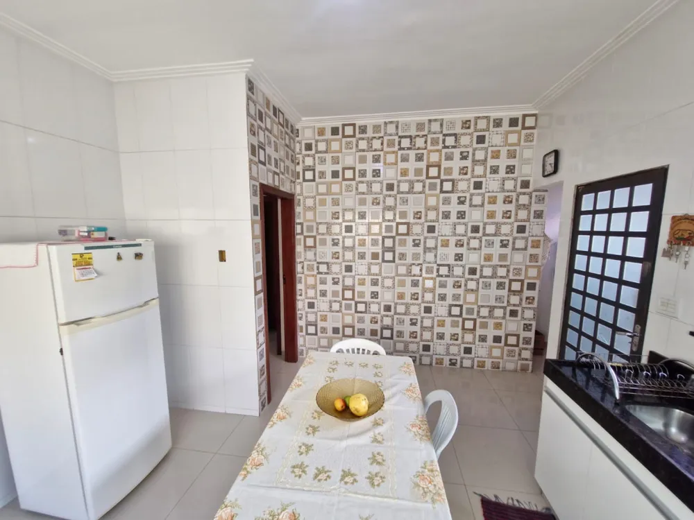 Casa, 3 quartos, 385 m² - Foto 1