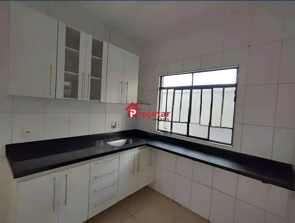 Casa, 3 quartos, 205 m² - Foto 3