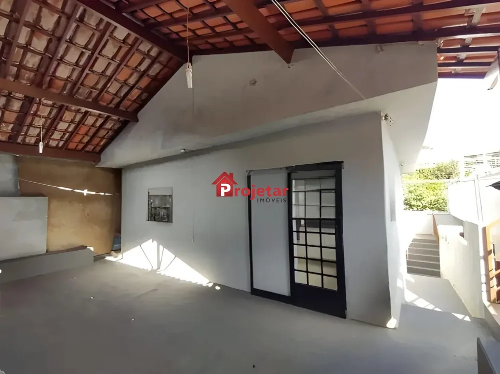 Casa, 3 quartos, 205 m² - Foto 1