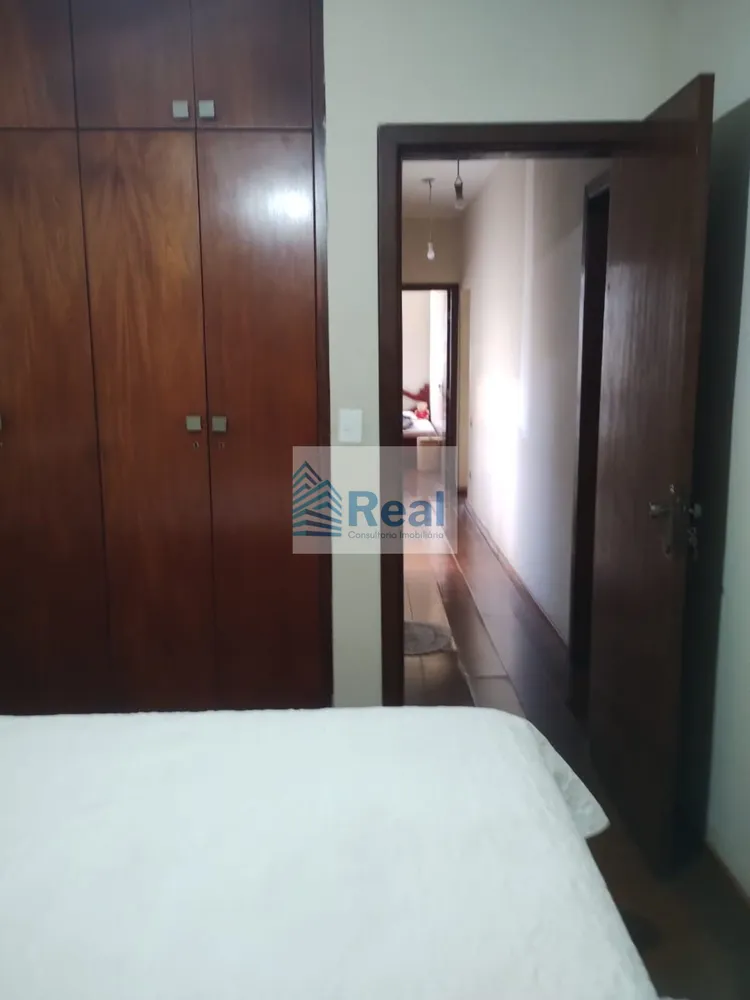 Casa, 3 quartos, 210 m² - Foto 3