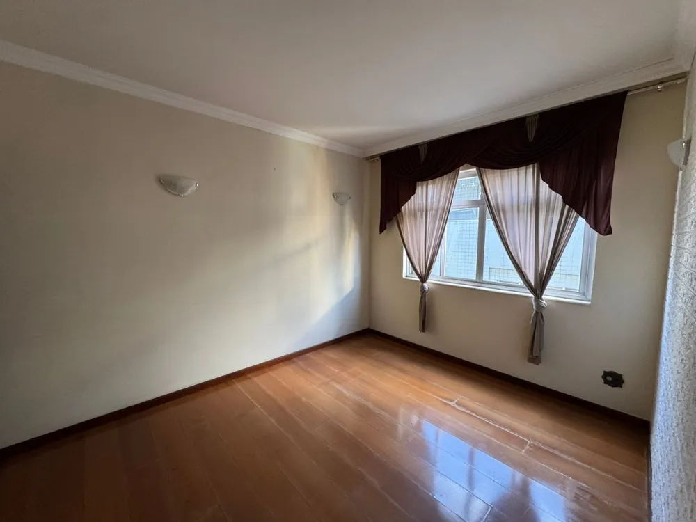 Apartamento, 3 quartos, 140 m² - Foto 2