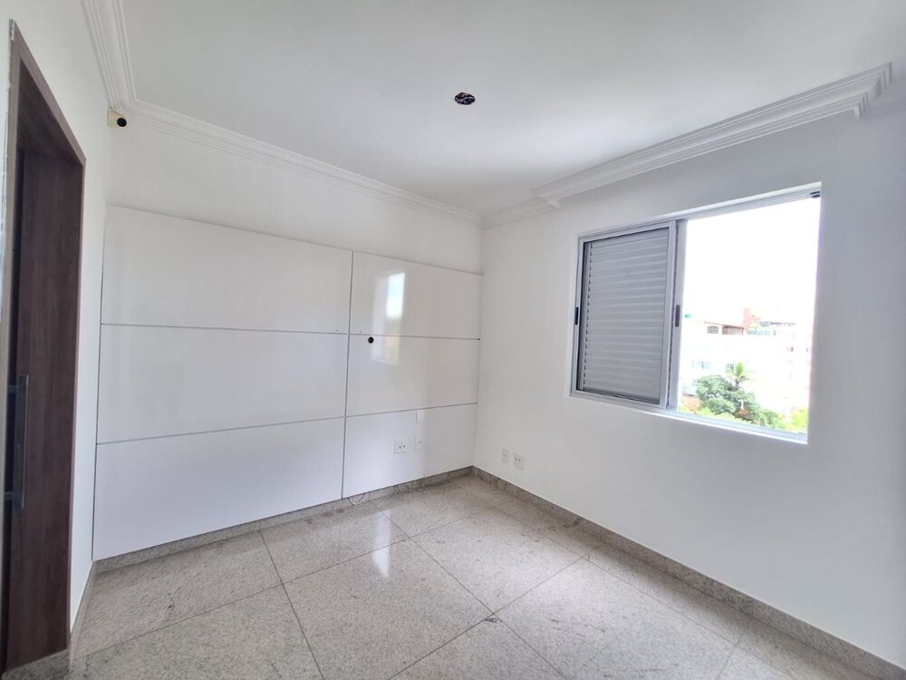 Apartamento à venda com 4 quartos, 146m² - Foto 18