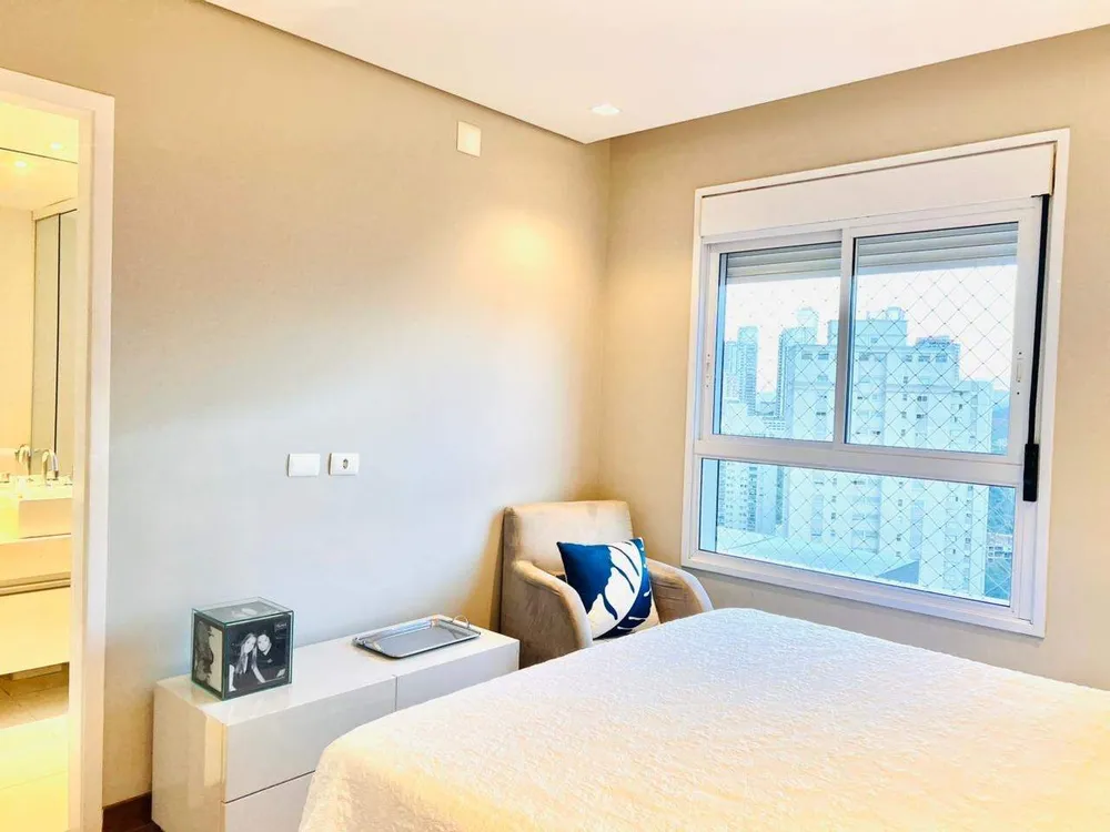 Apartamento, 4 quartos, 197 m² - Foto 11