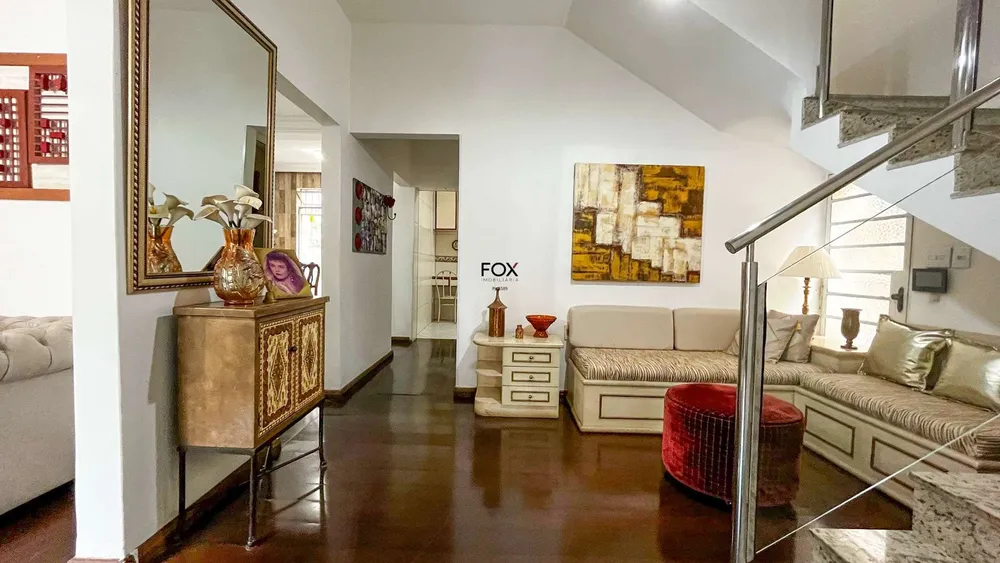 Casa, 4 quartos, 317 m² - Foto 1