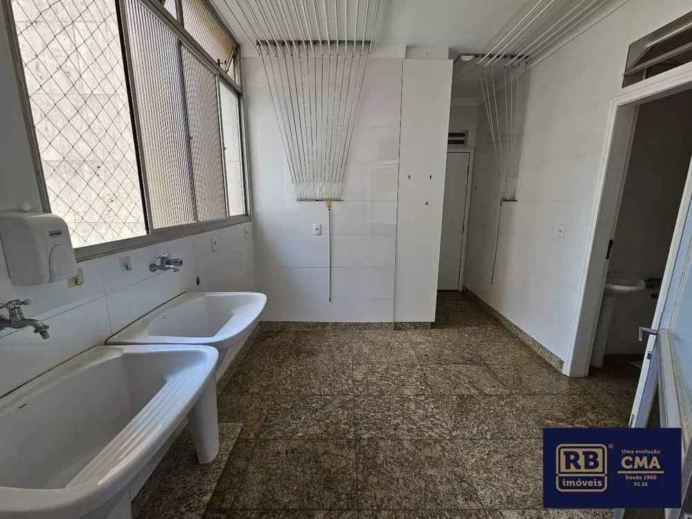 Apartamento à venda com 5 quartos, 230m² - Foto 17