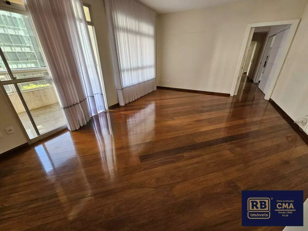 Apartamento à venda com 5 quartos, 230m² - Foto 5