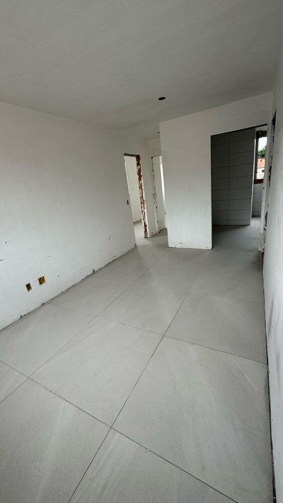 Apartamento à venda com 2 quartos, 55m² - Foto 2