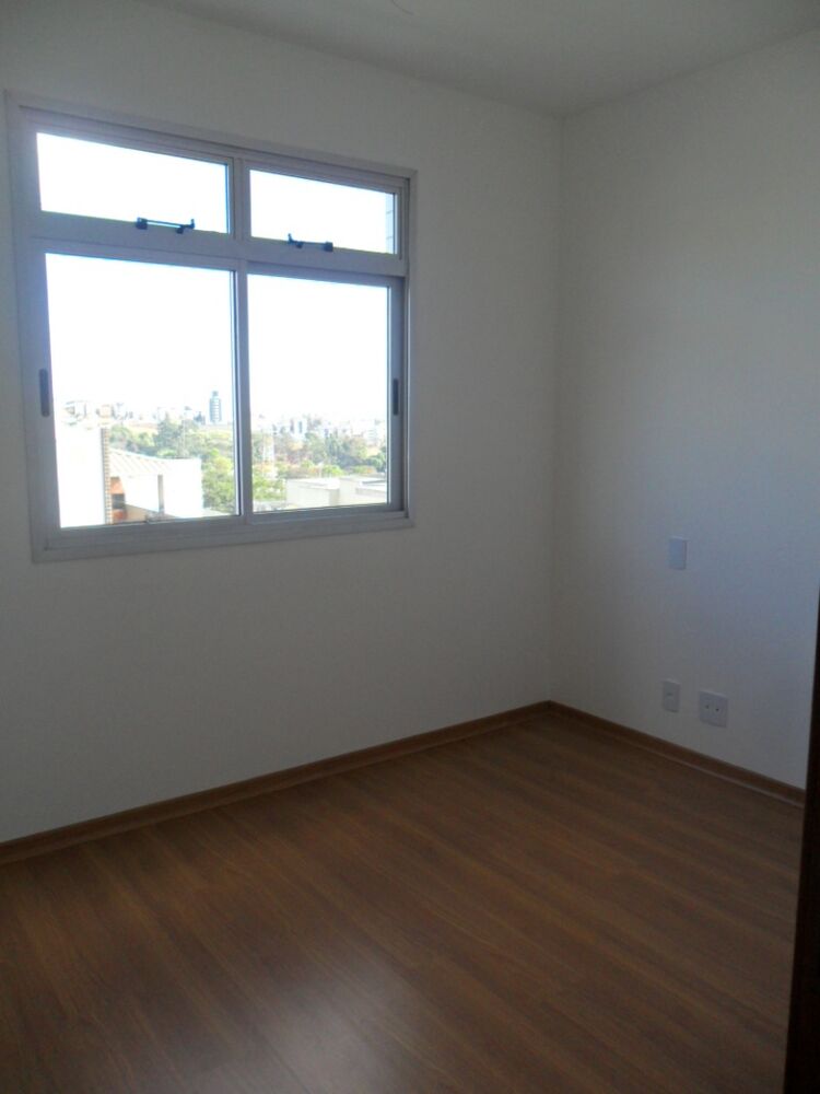 Apartamento para alugar com 3 quartos, 90m² - Foto 4