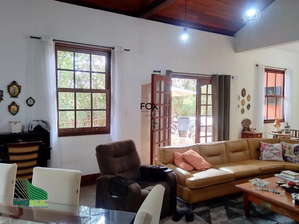 Casa, 5 quartos, 236 m² - Foto 2