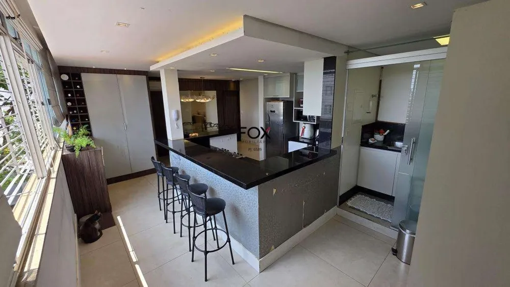 Apartamento, 3 quartos, 130 m² - Foto 1