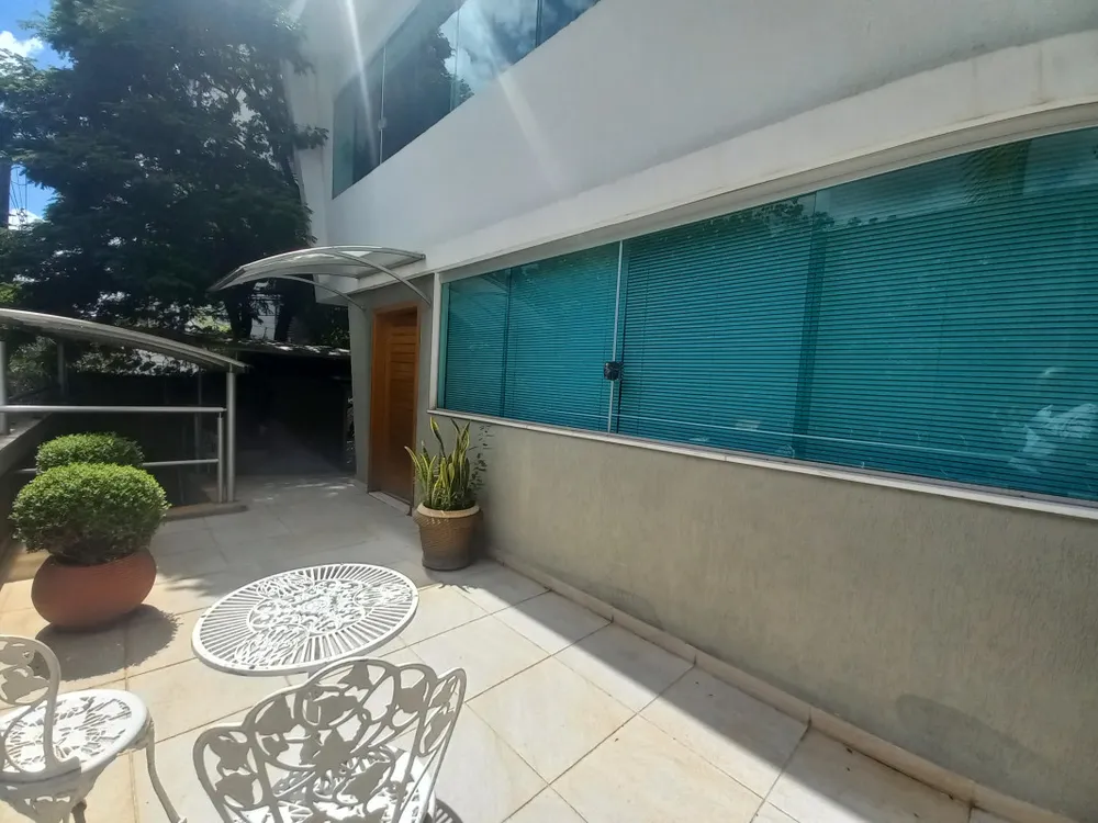 Casa, 5 quartos, 289 m² - Foto 1