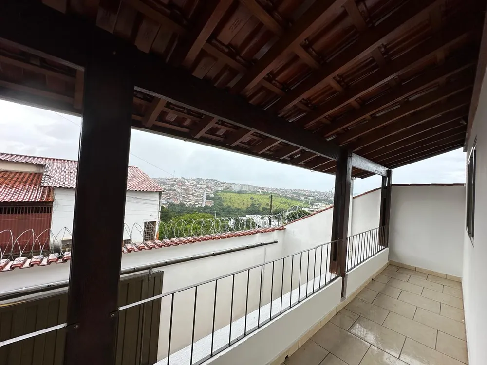 Casa, 4 quartos, 230 m² - Foto 6