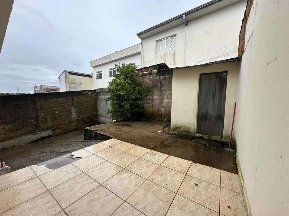 Casa, 4 quartos, 230 m² - Foto 2
