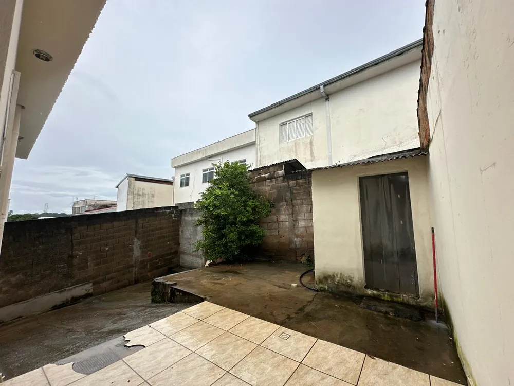 Casa, 4 quartos, 230 m² - Foto 1