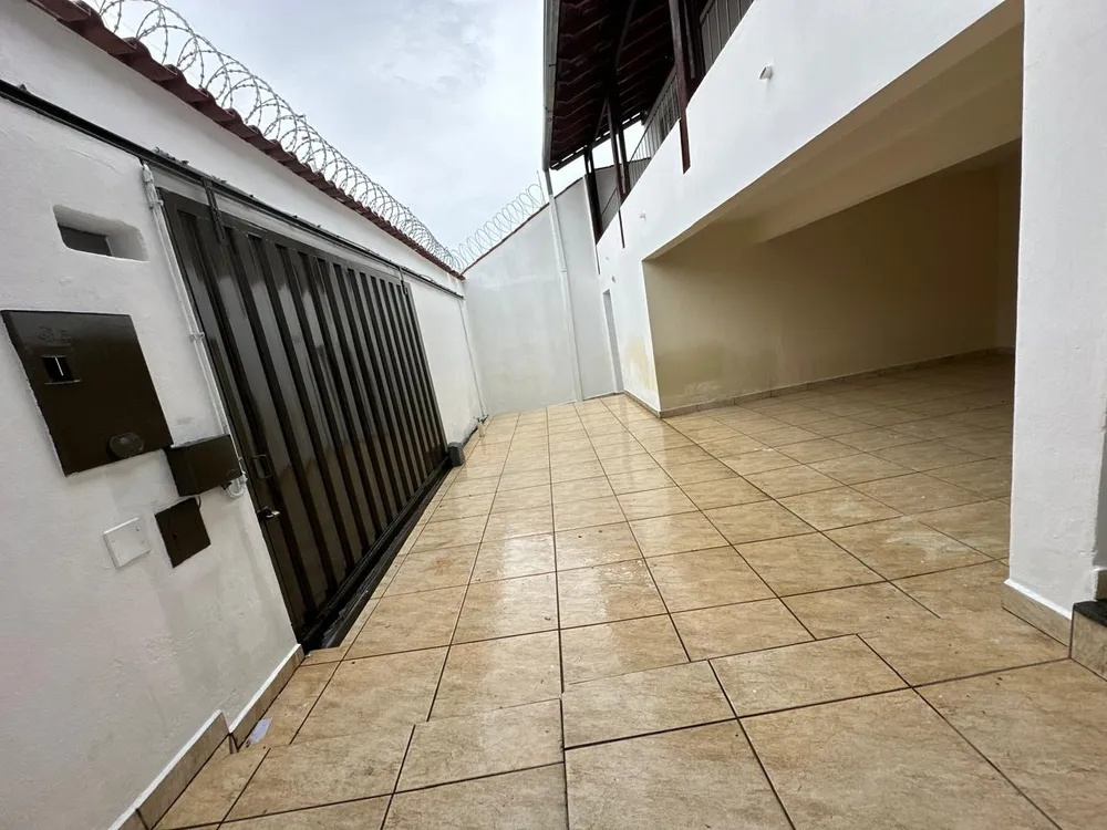 Casa, 4 quartos, 230 m² - Foto 9