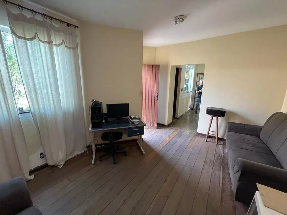 Casa à venda com 5 quartos, 368m² - Foto 4