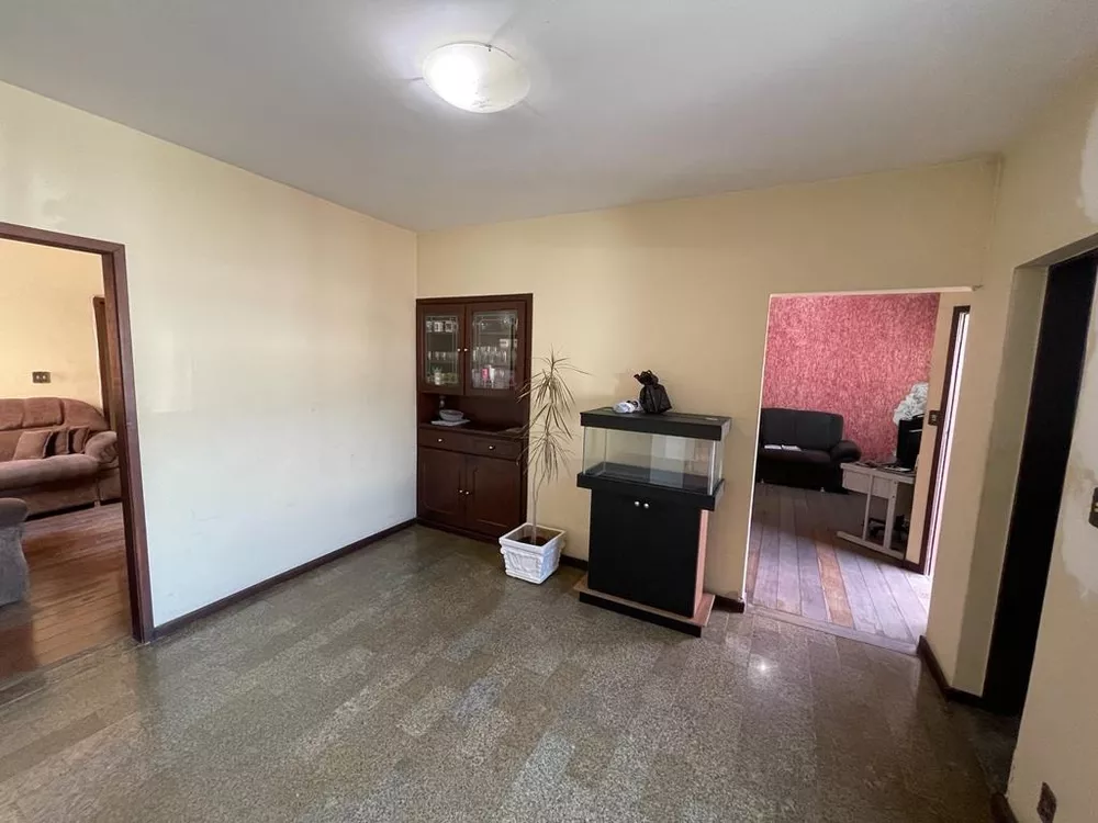 Casa à venda com 5 quartos, 368m² - Foto 6