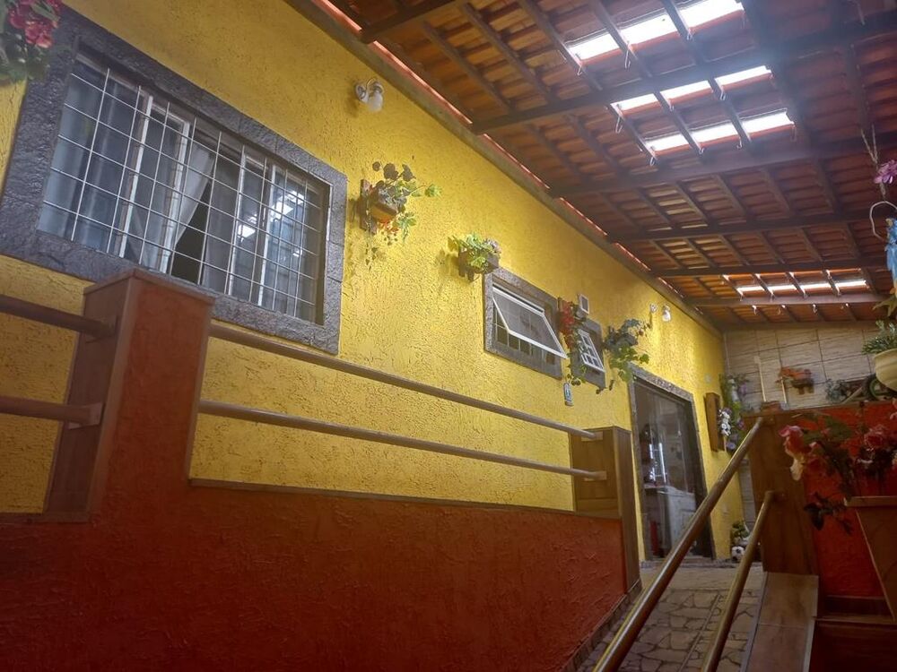 Casa à venda com 3 quartos, 360m² - Foto 3