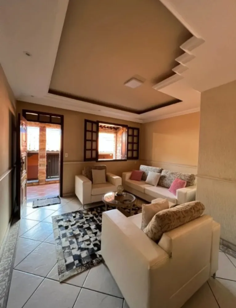 Casa, 4 quartos, 196 m² - Foto 1