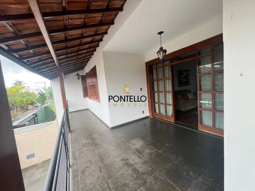 Casa, 6 quartos, 453 m² - Foto 1