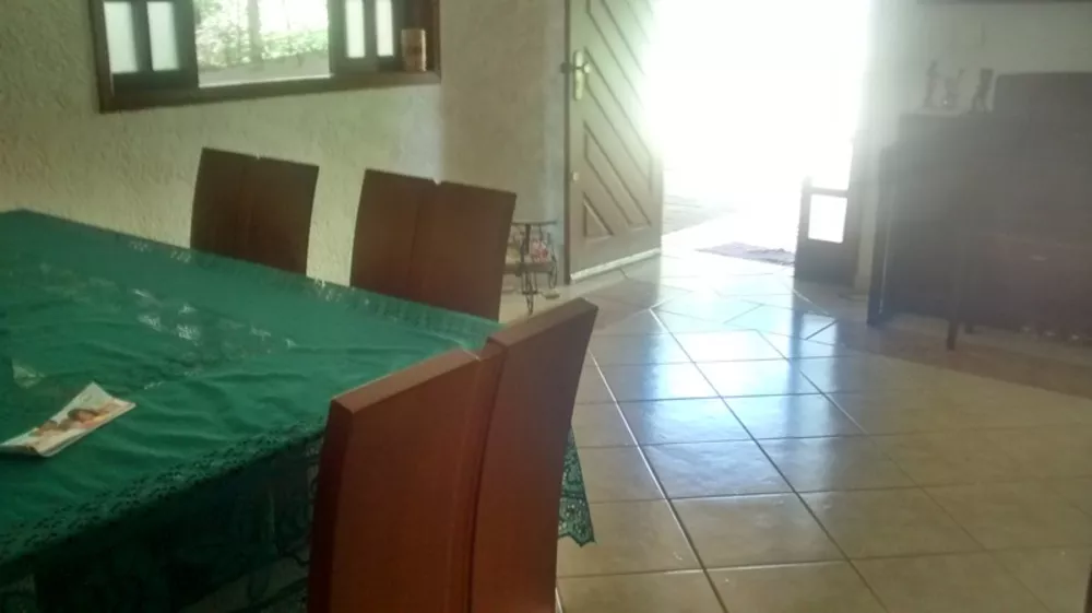 Casa à venda com 3 quartos, 260m² - Foto 19