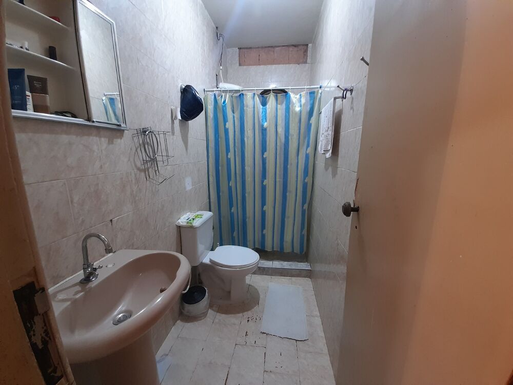 Casa à venda com 3 quartos, 72m² - Foto 2