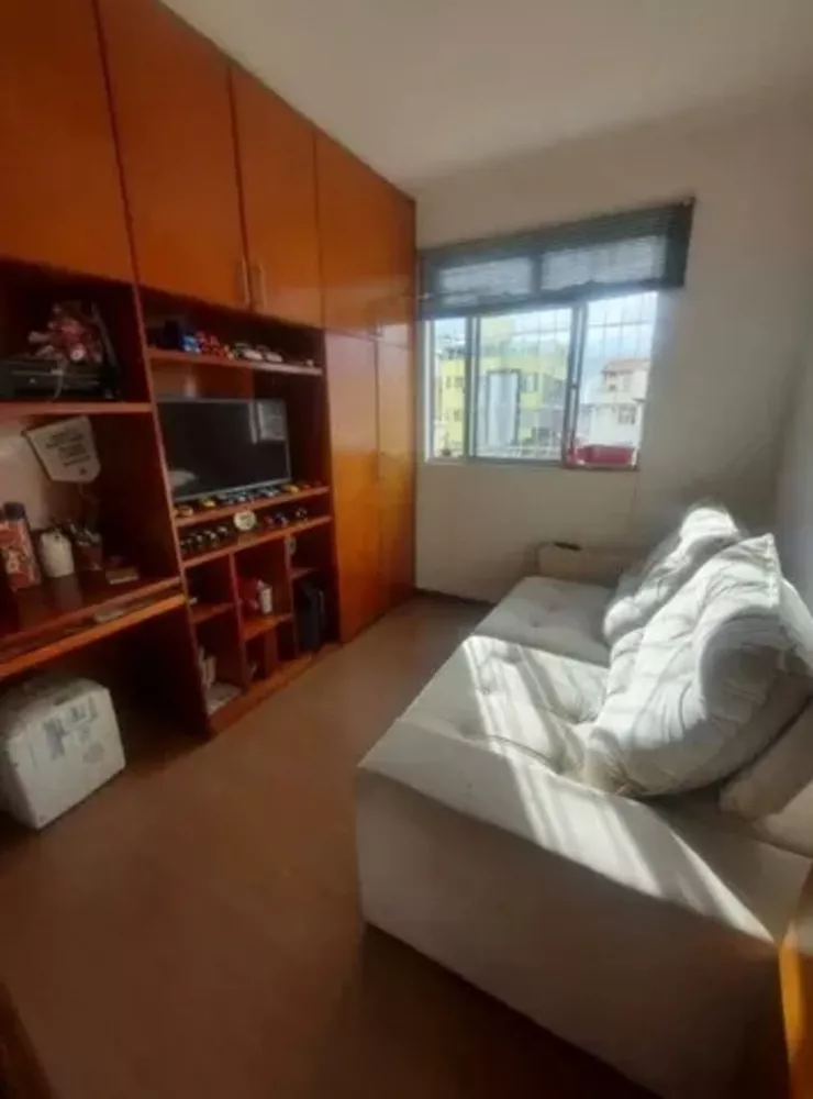 Apartamento à venda com 3 quartos, 95m² - Foto 1