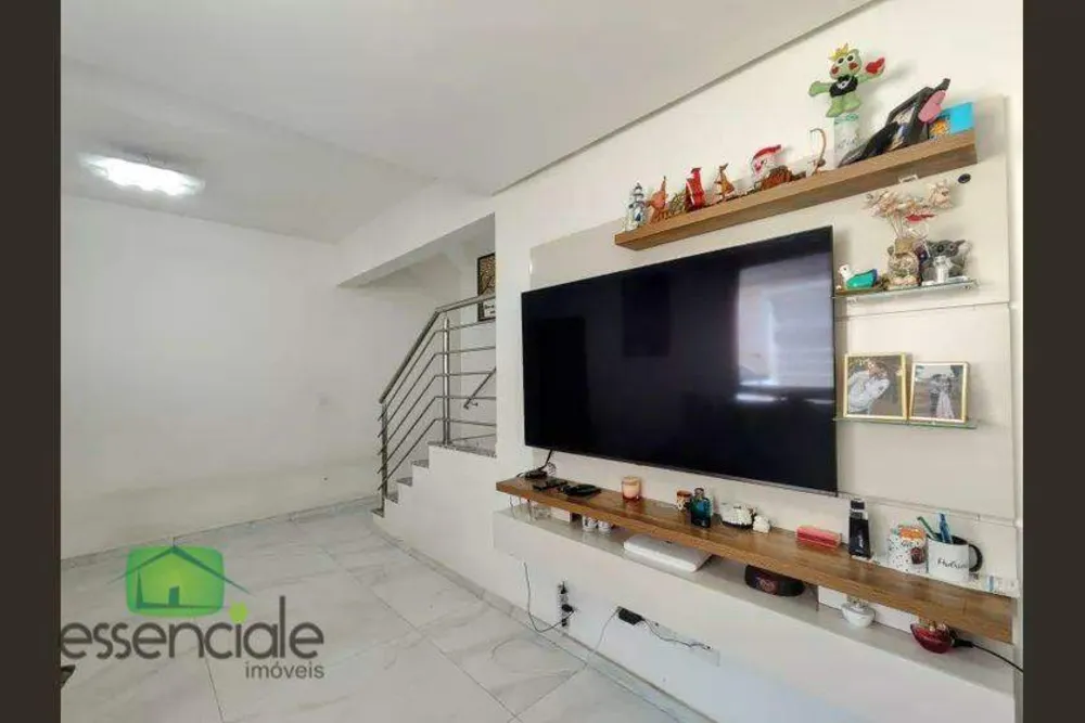 Casa, 3 quartos, 306 m² - Foto 1