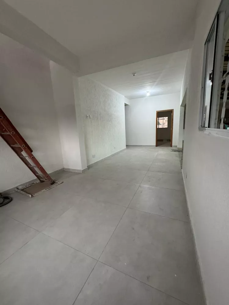 Casa para alugar com 4 quartos, 360m² - Foto 4