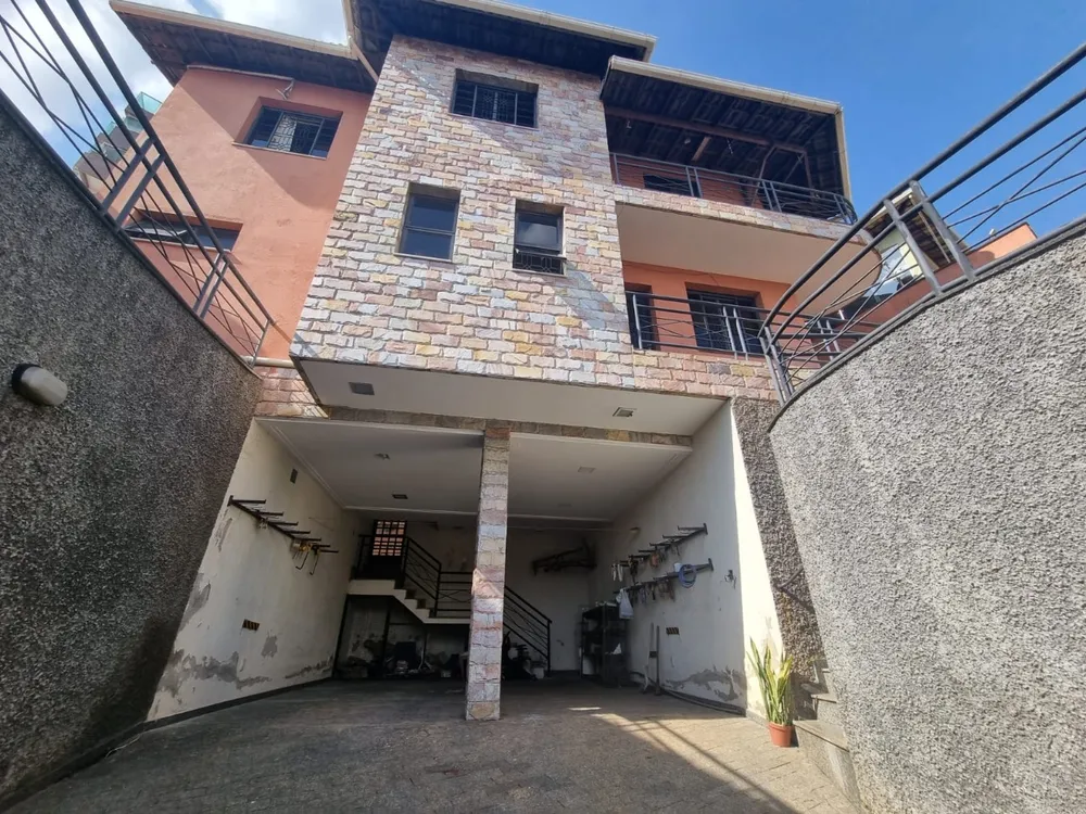 Casa, 3 quartos, 243 m² - Foto 2