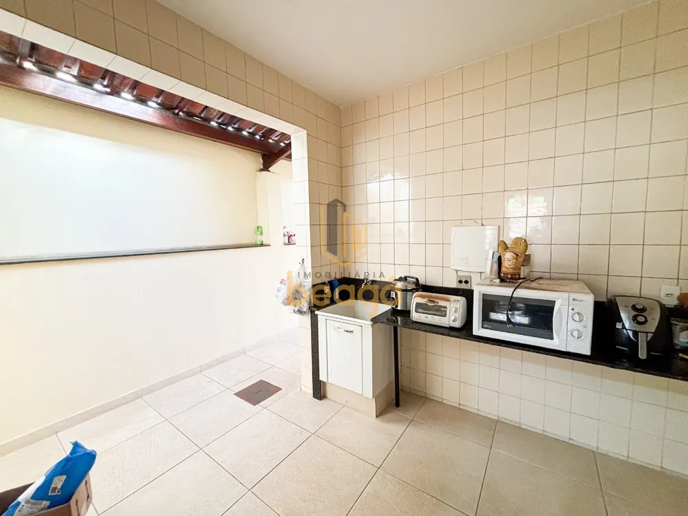 Casa, 3 quartos, 219 m² - Foto 13