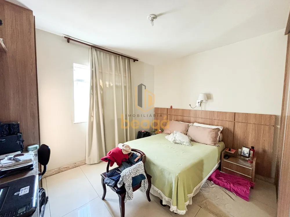Casa, 3 quartos, 219 m² - Foto 7