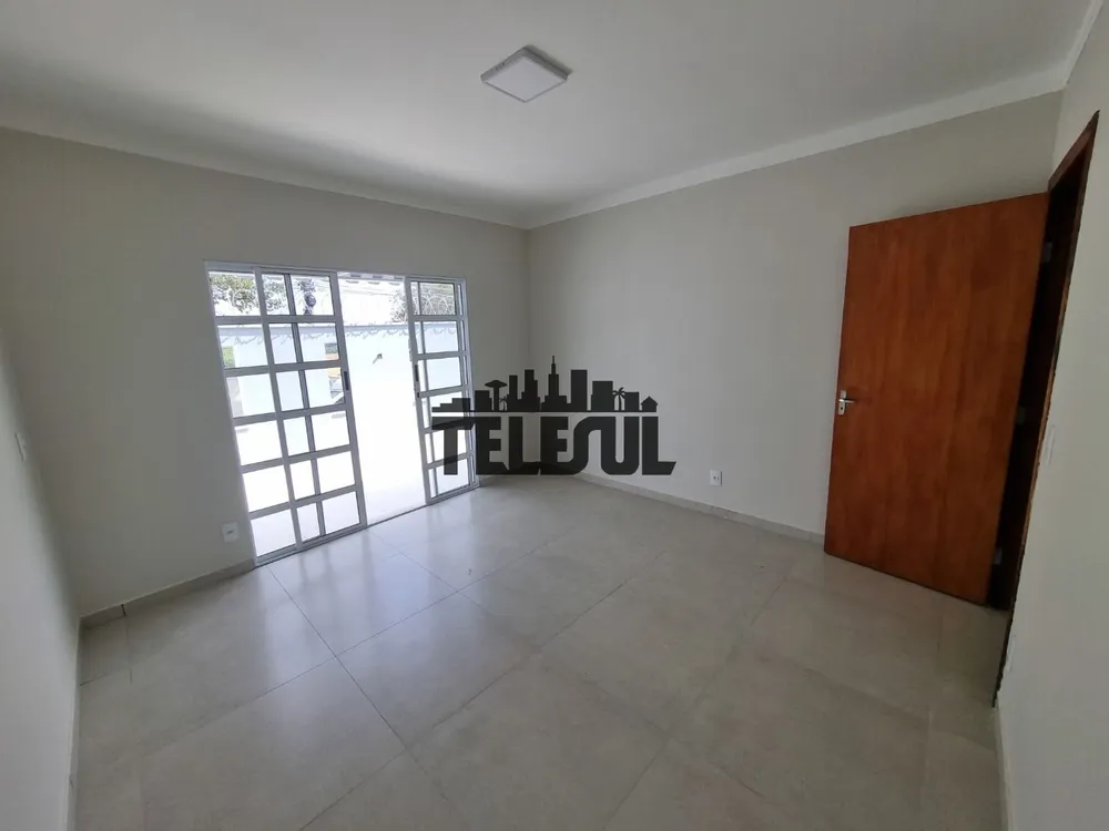 Casa, 3 quartos, 220 m² - Foto 2