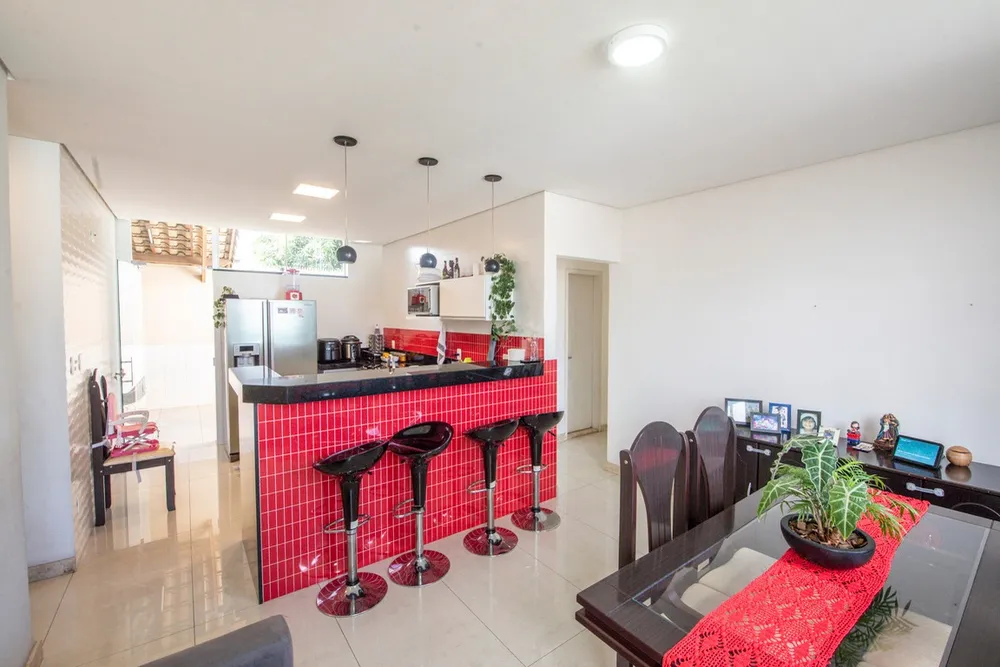 Casa, 6 quartos, 404 m² - Foto 1