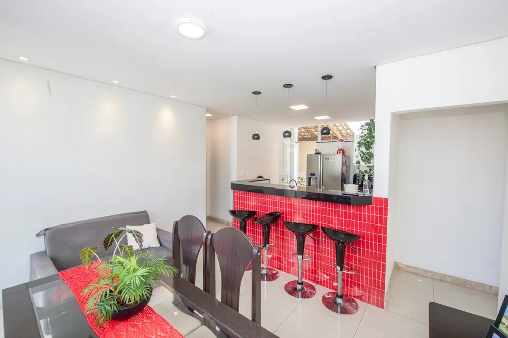 Casa, 6 quartos, 404 m² - Foto 2