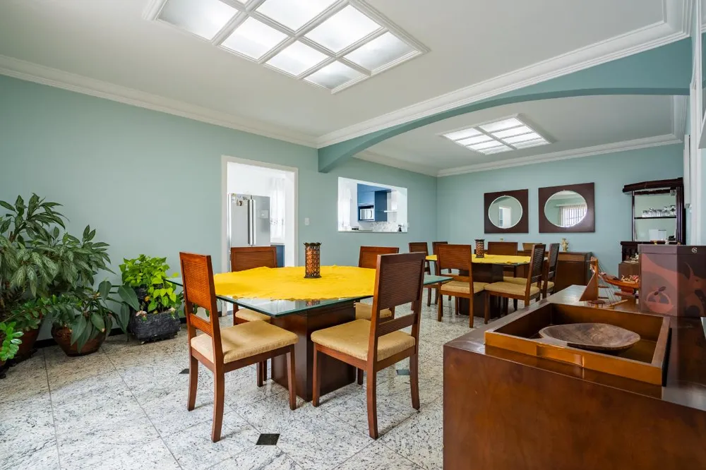 Casa, 4 quartos, 250 m² - Foto 11