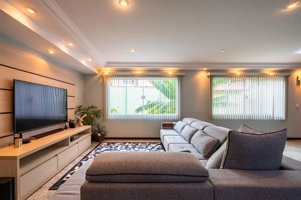 Casa, 4 quartos, 250 m² - Foto 2