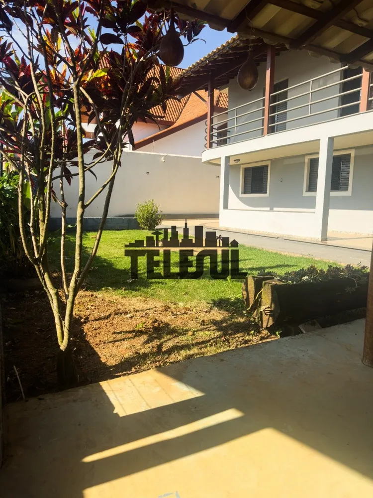 Casa, 5 quartos, 845 m² - Foto 1