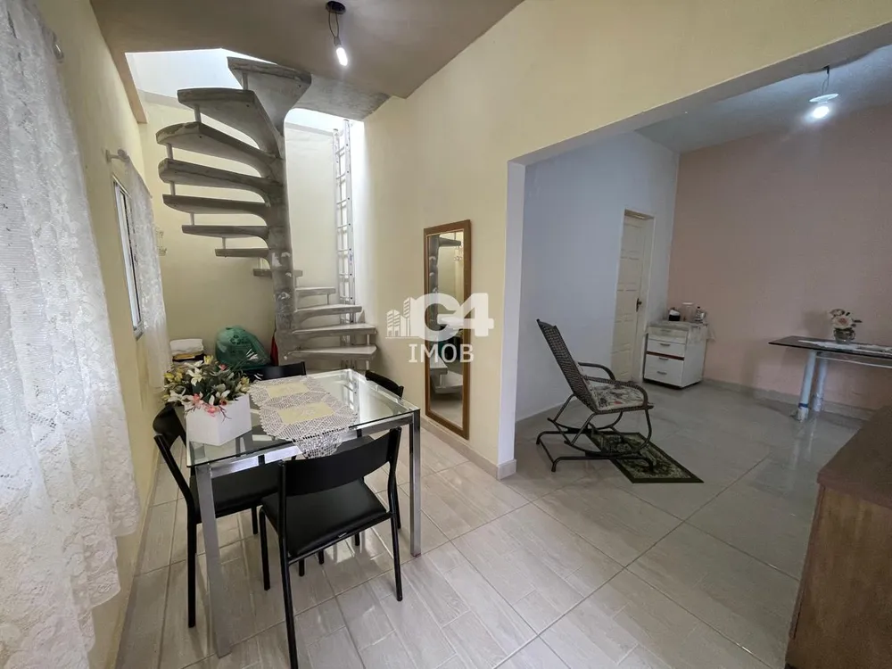 Casa, 3 quartos, 250 m² - Foto 3