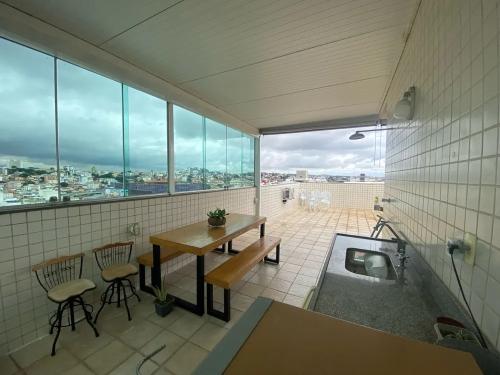 Cobertura, 3 quartos, 200 m² - Foto 1
