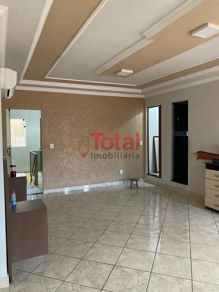 Casa à venda com 3 quartos, 200m² - Foto 9