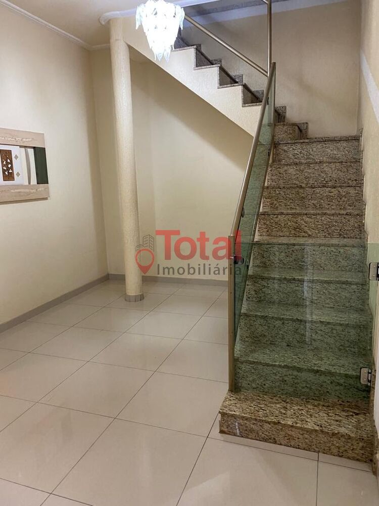 Casa à venda com 3 quartos, 200m² - Foto 3
