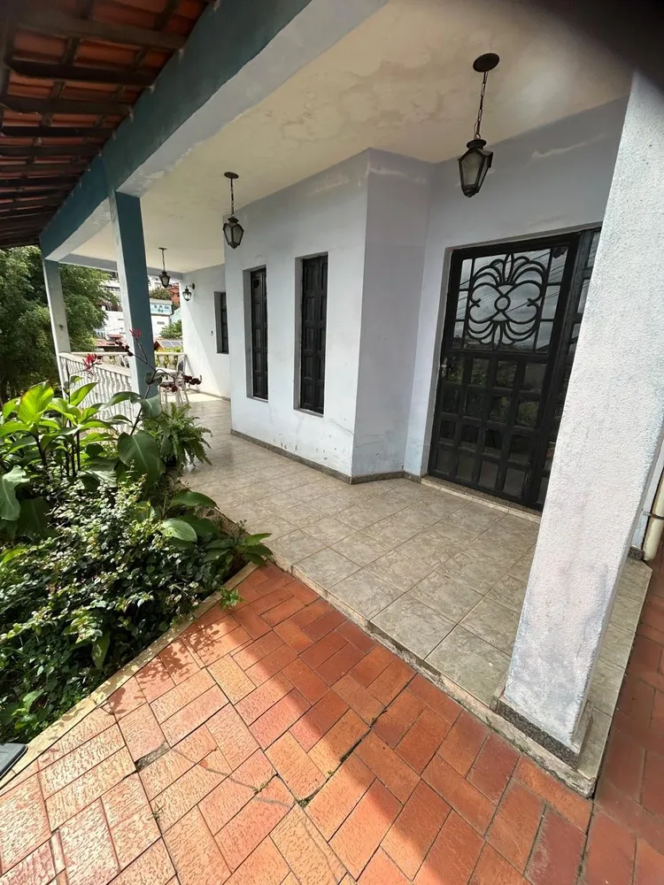Casa, 4 quartos, 335 m² - Foto 1