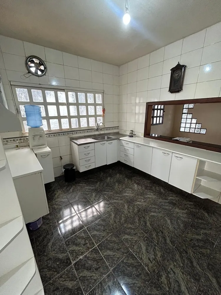 Casa, 4 quartos, 335 m² - Foto 3