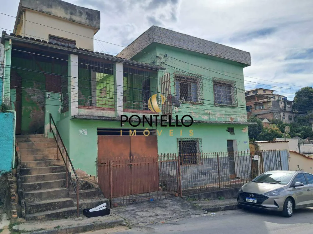 Casa, 6 quartos, 217 m² - Foto 1
