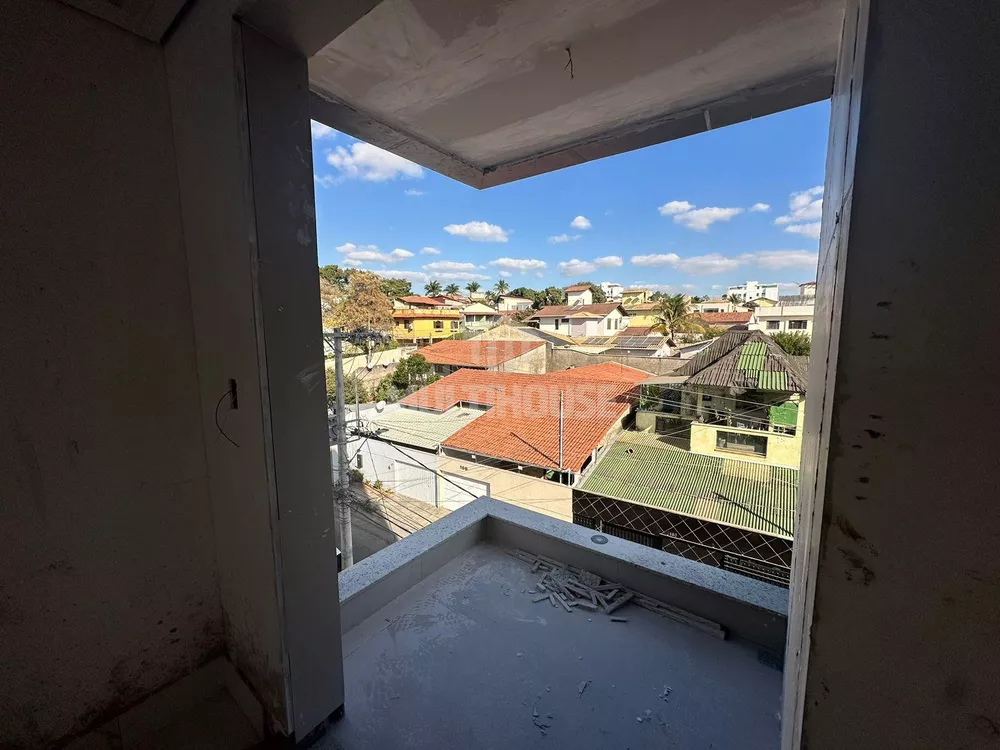 Apartamento à venda com 3 quartos, 90m² - Foto 4