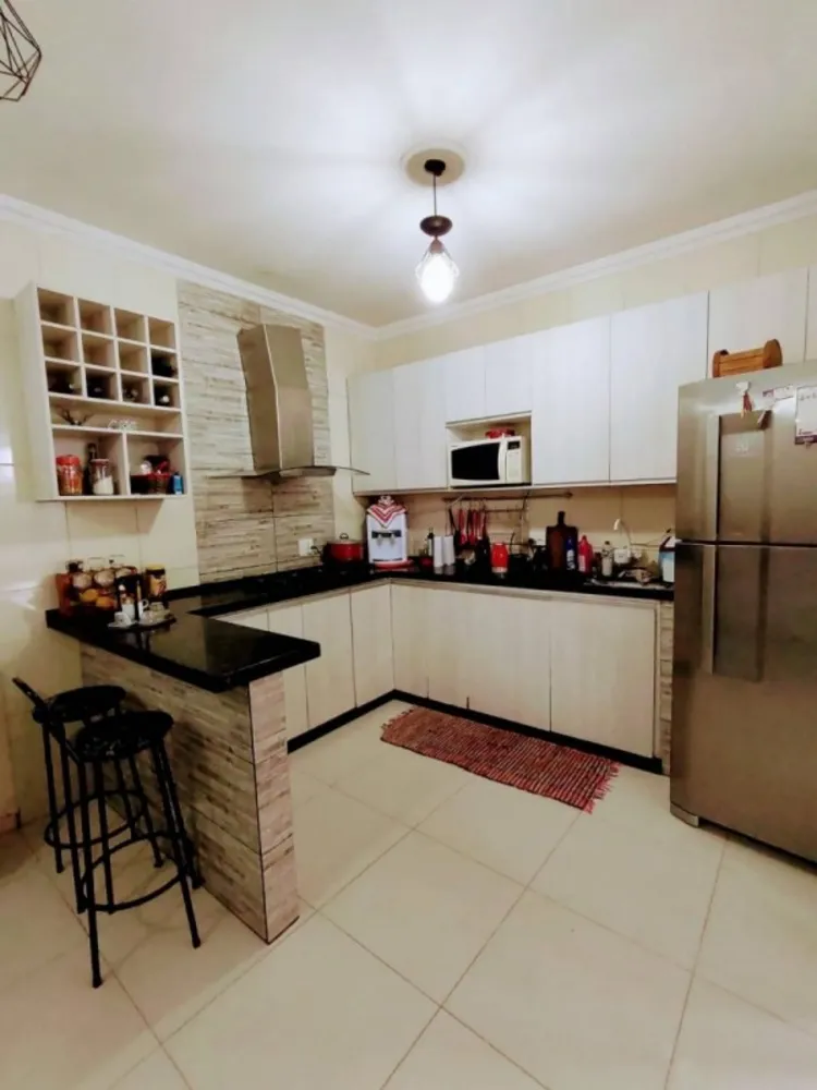 Casa, 4 quartos, 270 m² - Foto 7