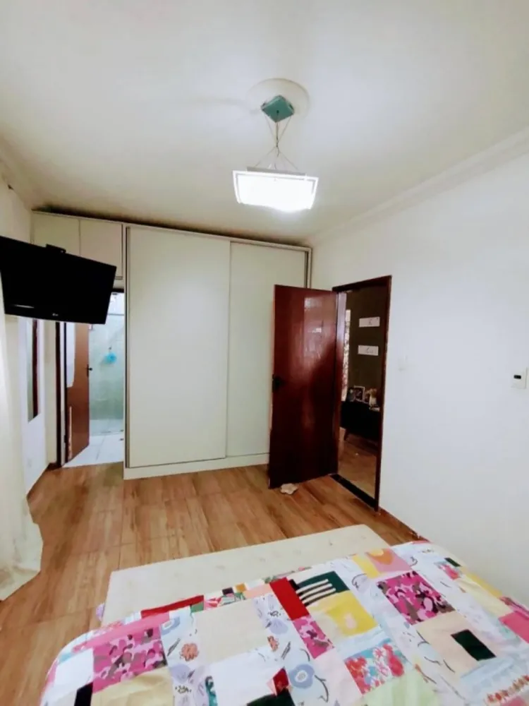 Casa, 4 quartos, 270 m² - Foto 6